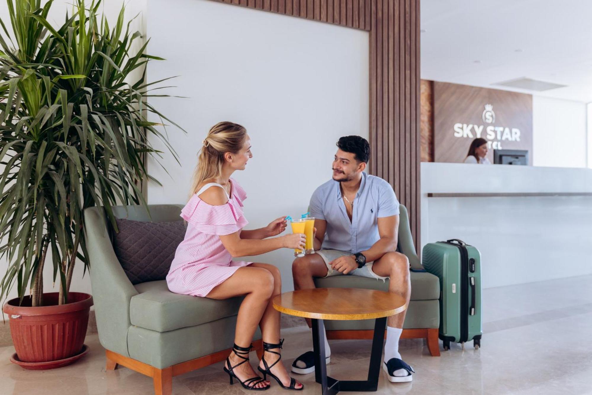 Sky Star Hotel Free Shuttle To Hurghada City Center Exteriör bild